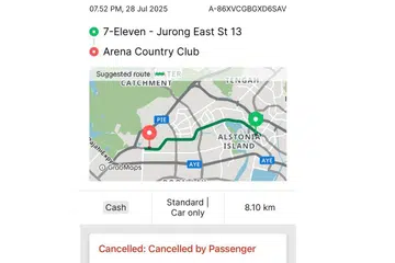 Encik Najip Harun meminta penumpang batalkan tempahan apabila diminta membeli barangan berharga lebih $160 dari 7-Eleven.