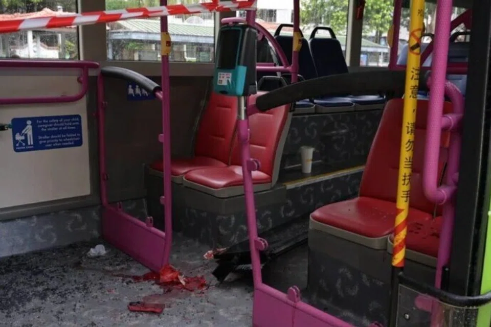 nahas bas, jurong west avenue 1