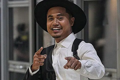 RUJUK PANDANGAN RAMAI: Lan Solo telah mendapatkan pandangan ramai termasuk doktor pakar sebelum mengambil keputusan membedah bibir anak keempatnya yang dilahirkan sumbing. - Foto ASTRO