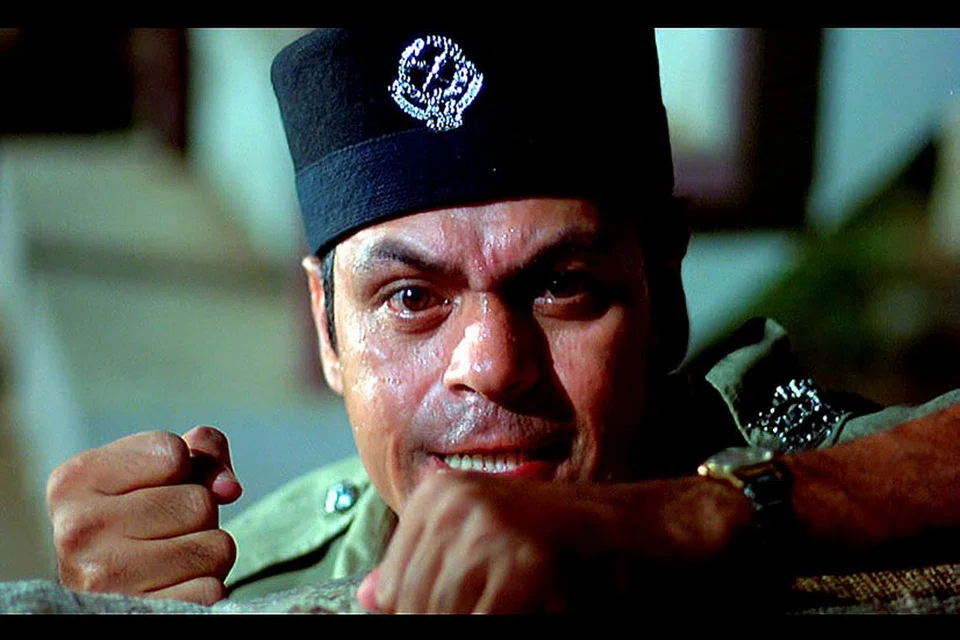 BUKIT KEPONG: Allahyarham Jins Shamsuddin pernah mengarah dan berlakon dalam filem 'Bukit Kepong' yang memaparkan kisah sebenar serangan komunis di Bukit Kepong. Jins membawa peranan sebagai Sarjan Jamil Md Shah dalam filem itu. - Foto ASTRO AWANI