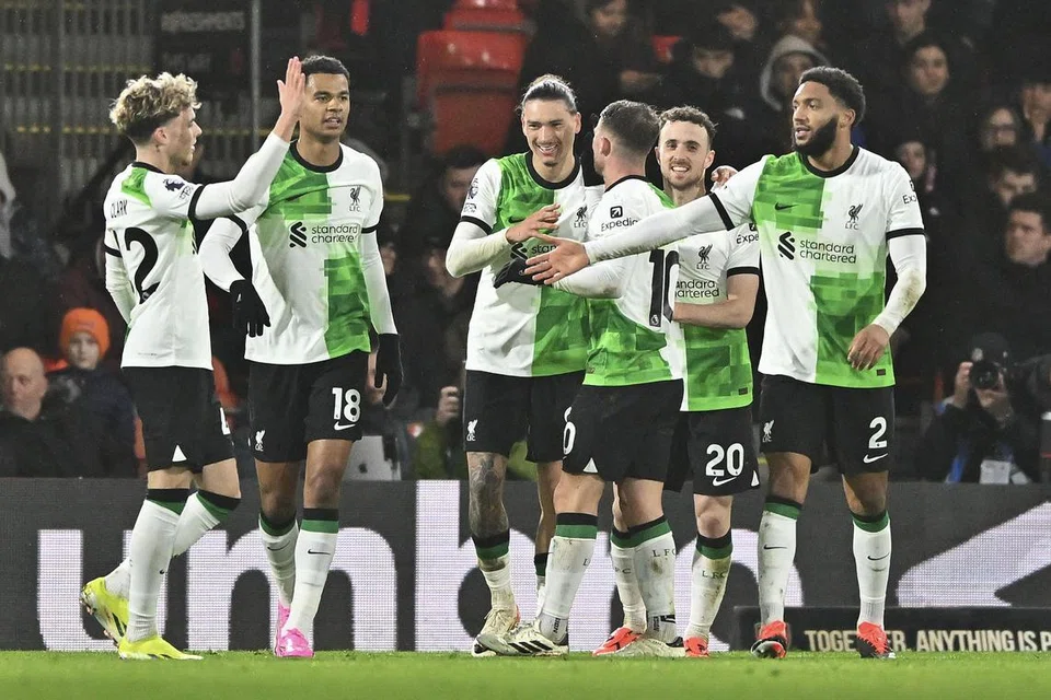 KEKAL CEMERLANG: Liverpool mengekalkan prestasi hebat dengan mencatat tiga kemenangan berturut-turut, walaupun tanpa penyerang utama Mohamed Salah. Mereka kekal di tempat teratas Liga Perdana England (EPL) dan masih bersaing dalam Piala EFL dan Piala FA.