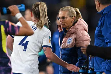 PENGURUS CONTOH: Sarina Weigman (berkaca mata) membawa pasukannya ke peringkat akhir bagi pertandingan utama yang keempat buat dirinya.