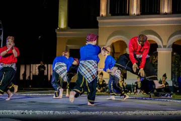 Laman go.gov.sg/NAC-TAP mengandungi draf The Arts Plan (TAP) yang boleh dimuat turun, dengan orang ramai boleh menyumbang idea dan berkongsi maklum balas.