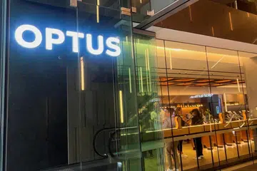 Pesuruhjaya Maklumat Australia (AIC) mendakwa pelanggaran Akta Privasi negara itu 1988 berkaitan dengan serangan siber terhadap Optus pada September 2022.