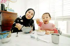 Khadijah Abdul Majid, Sarah Muhammad Zaini, dunia anak