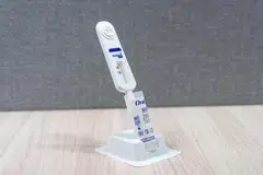 Kit ujian HIV kendiri mempunyai swab oral untuk mengesan antibodi semula jadi badan, dan keputusan boleh diperolehi selepas sekurang-kurangnya 20 minit.