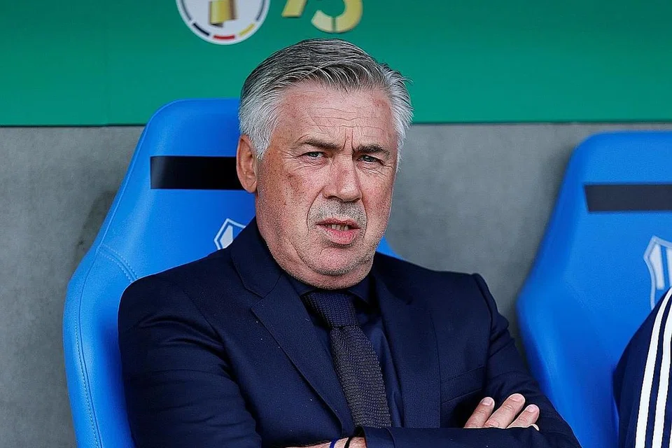 TUGAS BESAR: Carlo Ancelotti dilaporkan dilantik untuk merubah nasib pasukan bola sepak Italy yang mengecewakan sejak kebelakangan ini termasuk terlepas melayakkan diri ke Piala Dunia Russia pada Jun ini. - Foto REUTERS