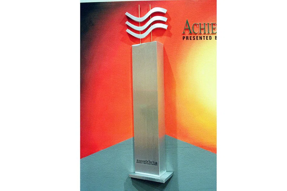 ANUGERAH BERPRESTIJ: Anugerah Jauhari bertujuan mengiktiraf pencapaian dan sumbangan cemerlang individu atau pertubuhan Melayu/Islam dalam bidang masing-masing. Ia juga sebagai memberi penghormatan kepada individu Melayu/Islam yang cemerlang, tidak kira dalam apa jua bidang yang diceburi.