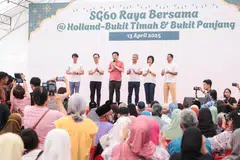 Perdana Menteri Lawrence Wong (tiga dari kiri) menyampaikan ucapan ringkas di acara ‘SG60 Raya Bersama’ di Bukit Panjang pada 13 April. Bersama beliau ialah AP SMC Bukit Panjang, Encik Liang Eng Hwa (dua dari kiri), serta AP GRC Holland-Bukit Timah - (dari kiri) Encik Edward Chia; Menteri Ehwal Luar, Dr Vivian Balakrishnan; Menteri Negara Kanan (Ehwal Luar merangkap Pembangunan Negara), Cik Sim Ann; dan Encik Christopher de Souza.