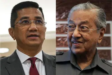 'MAHU JADI PM': Dr Mahathir mendakwa Datuk Azmin bercita-cita menjadi perdana menteri dan membuat perancangan membentuk kerajaan Perikatan Nasional (PN) serta 'langkah Sheraton' yang menjatuhkan kerajaan Pakatan Harapan. - Foto-foto fail