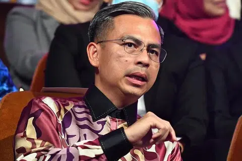 MENTERI KOMUNIKASI DAN DIGITAL: Encik Fahmi Fadzil.