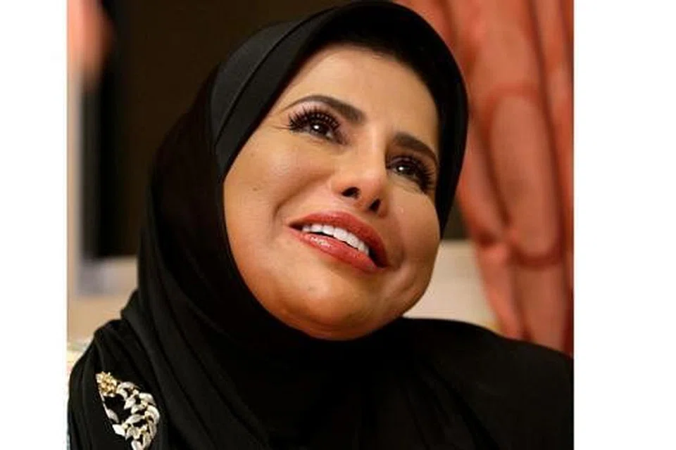 SIFAT DERMAWAN: Allahyarhamha Sharifah Aini diingati kerana sifat dermawan dan kesediaannya mendekati peminat dan wartawan hingga ramai yang akhirnya menjadi sahabat. Kemurahan hatinya terlihat pada kesediaannya menanggung yuran pelajaran anak-anak yatim di dalam dan luar negara, termasuk 40 pelajar tahfiz Al-Quran. - Foto fail