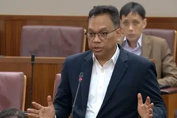 Anggota Parlimen Dilantik (NMP), Encik Azhar Othman.