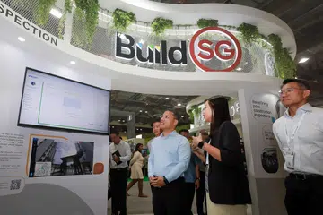 Menteri Pembangunan Negara, Encik Desmond Lee, dibawa melihat pameran Minggu Persekitaran Binaan Antarabangsa pada 4 September. Acara perdagangan selama tiga hari itu diadakan di Pusat Ekspo & Konvensyen Sands dari 4 hingga 6 September.
