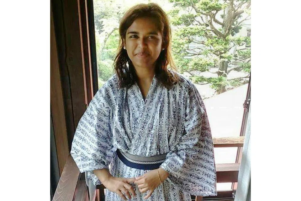 RINDU KECEKAPAN SISTEM DI SINGAPURA: Cik Siti Raudaa Abdul Razak yang mengajar bahasa Inggeris di Jepun, lebih menghargai kecekapan sistem, kebersihan dan keselamatan di Singapura apabila berada di luar negara. - Foto ihsan SITI RAUDAA ABDUL RAZAK