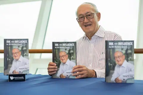 mantan ketua editor ST, cheong yip seng, buku ink and influence: an OB markers sequel 