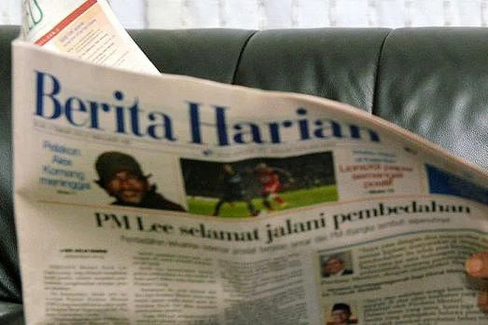 PERLU TERUS TARIK PERHATIAN: Tiada pembaca, tiada akhbar; justeru berita atau kandungan berita baik menjadi teras niaga dan kekuatan akhbar. - Foto fail