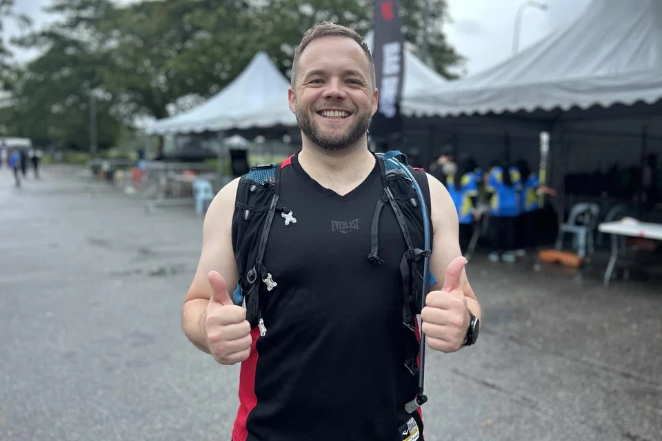 Peserta dari Britain, Encik Mike Dyer. 