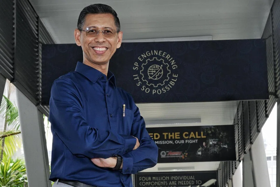 Ketua Pegawai Eksekutif Timur Tengah Vizzio Technologies, Encik Shahrin Abdol Salam, mengambil langkah pertama sebagai jurutera apabila menuntut di kursus Diploma Kejuruteraan Elektrik di Politeknik Singapura (SP) dari 1990 hingga 1993.