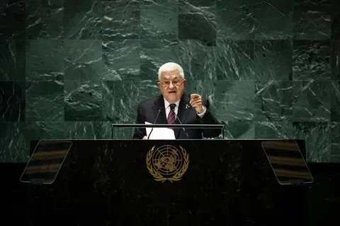 Presiden Palestin, Encik  Mahmoud Abbas, berucap di Perhimpunan Agung ke-79 Pertubuhan Bangsa-Bangsa Bersatu (PBB) pada 26 September menggesa PBB menggantung keanggotaan Israel kerana ia tidak memenuhi syarat keahlian PBB termasuk melanggar piagam dan ketetapan badan dunia itu.