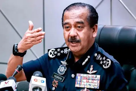 Ketua Polis Malaysia, Tan Sri Razarudin Husain.