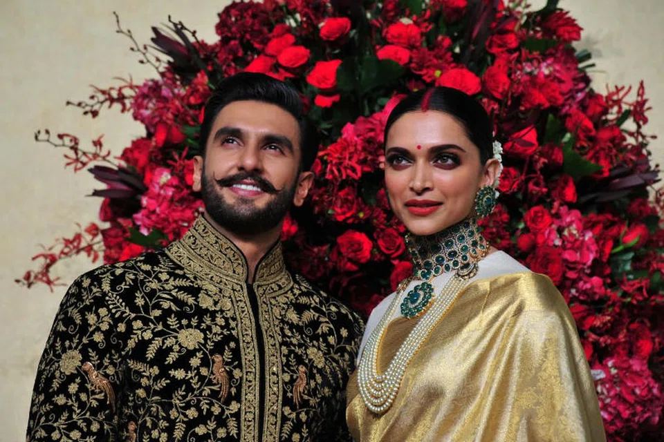 ALAM RUMAH TANGGA: Deepika Padukone harus menerima sikap suaminya, Ranveer Singh, yang bertukar-tukar setiap enam bulan mengikut watak yang dibawakannya dalam filem.