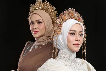 Biduanita Negara Malaysia, Datuk Seri Siti Nurhaliza (kiri), mengundang keterujaan peminat apabila berkongsi poster duetnya bersama bintang dangdut popular Indonesia, Lesti Kejora (kanan), di laman Instagram baru-baru ini.