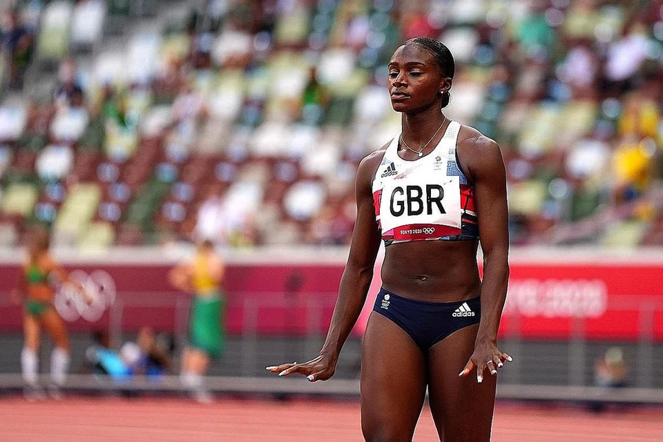 JUARA DUNIA MEMBANTU: Dina Asher-Smith kembali ke balapan sebagai pelari ketiga. - Foto REUTERS