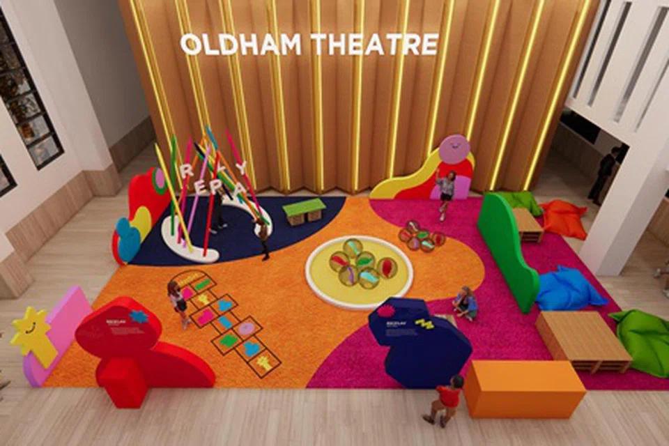 Kanak-kanak dan orang dewasa boleh mencuba permainan klasik seperti batu seremban, tingting dan guli di acara, ‘Re:Play AT SG - Timeless Fun Through Childhood Games’. Ia sebahagian daripada acara Pesta Malam Singapura 2024.
