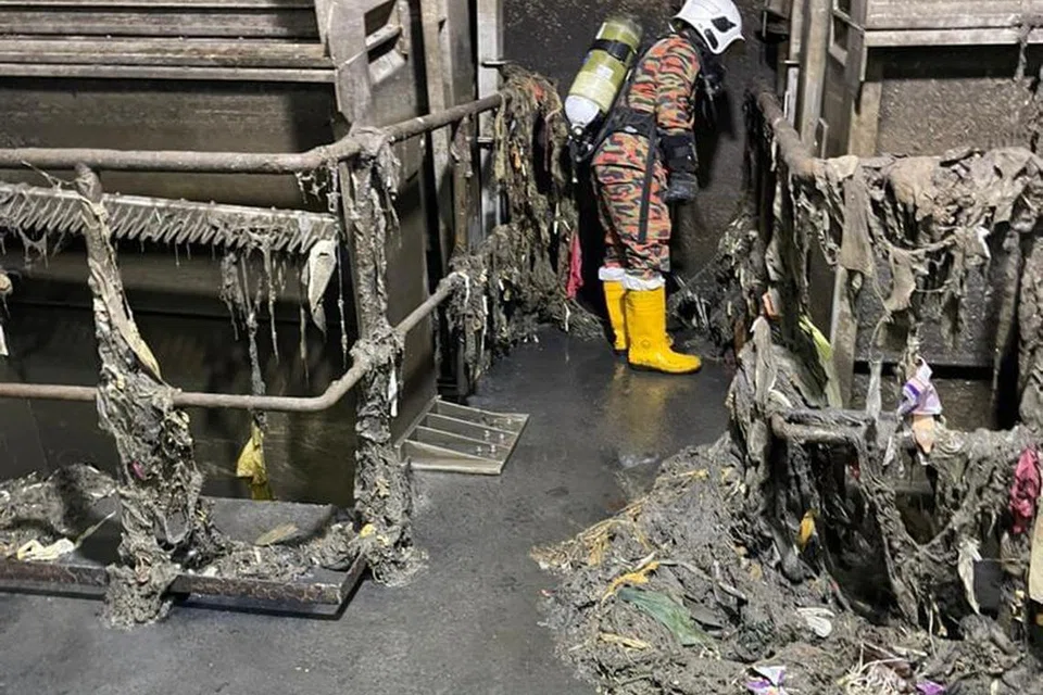 Operasi mencari dan menyelamat (SAR) bagi wanita warga India yang hilang akibat kejadian tanah jerlus di Jalan Masjid India kini tertumpu di stesen pam loji kumbahan Indah Water Konsortium (IWK) di Pantai Dalam, Kuala Lumpur.