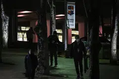 Seorang pelajar berusia 22 tahun, yang mengaku berasal dari Korea Selatan, telah diberkas di lokasi kejadian pada 10 Januari atas dakwaan serangan, kata jurucakap polis Tokyo.