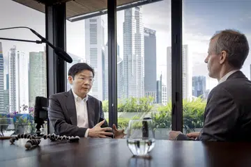 Timbalan Perdana Menteri (DPM), Encik Lawrence Wong, berkata dalam satu temu bual bersama editor luar negeri The Economist, Encik  Patrick Foulis, bahawa jika perlu, beliau sanggup mengambil  keputusan sukar.