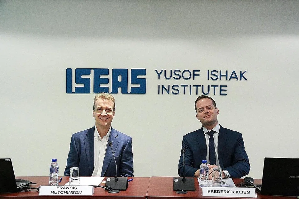 DR FRANCIS HUTCHINSON: Zamil Kanan Iseas-Institut Yusof Ishak, yang berada di Pasir Gudang pada hari penamaan calon, mendapati sokongan terhadap Barisan Nasional tersusun berbanding parti lawan. - Foto-foto ISEAS-INSTITUT YUSOF ISHAK 