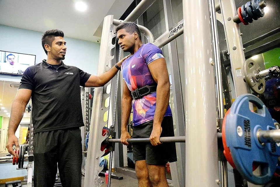 GIM 24 JAM: Demi memenuhi keperluan penduduk, gim Anytime Fitness yang dilengkapi instruktor ini membolehkan penduduk menggunakannya mengikut jadual masing-masing.