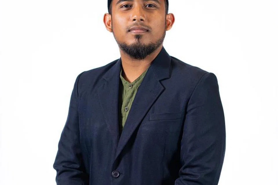 Penulis, Ustaz Ahmad Syarif Senewi.
