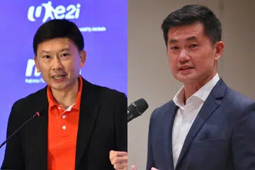 GANTI: Encik Desmond Tan (kanan) bakal menggantikan Timbalan Setiausaha Agung NTUC, Encik Chee Hong Tat (kiri) dalam gerakan pekerja. - Foto-foto fail