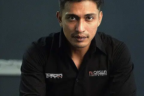 FAIL CERAI KALI KEDUA: Adi dikatakan membuat permohonan bercerai dengan isteri pertamanya, Zuhaidah Yusof, di Mahkamah Syariah Kuala Lumpur 3 Mac lalu. - Foto fail