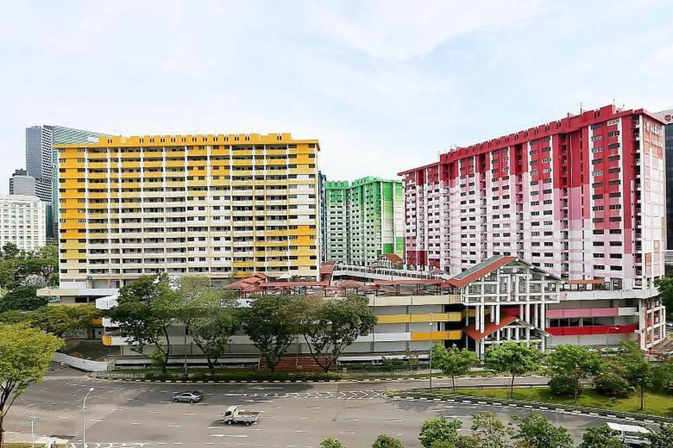 AKAN DIROBOH: Rochor Centre akan dirobohkan secara bertahap mulai 26 Jun dan dijangka dirobohkan sepenuhnya menjelang April tahun depan.