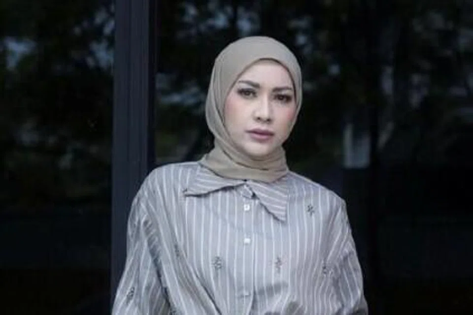 Zara Zya, jodoh Zara Zya, Luka Di Hujung Setia, Zara Zya Adi Putra, drama TV3 terbaharu, artis Malaysia matang, Zainurul Razia.