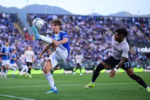 Pemain muda, Nico Paz (kiri), 21 tahun, mampu membuktikan bakatnya di pentas dunia selepas mengharungi musim luar biasa bersama kelab Italy, Como.