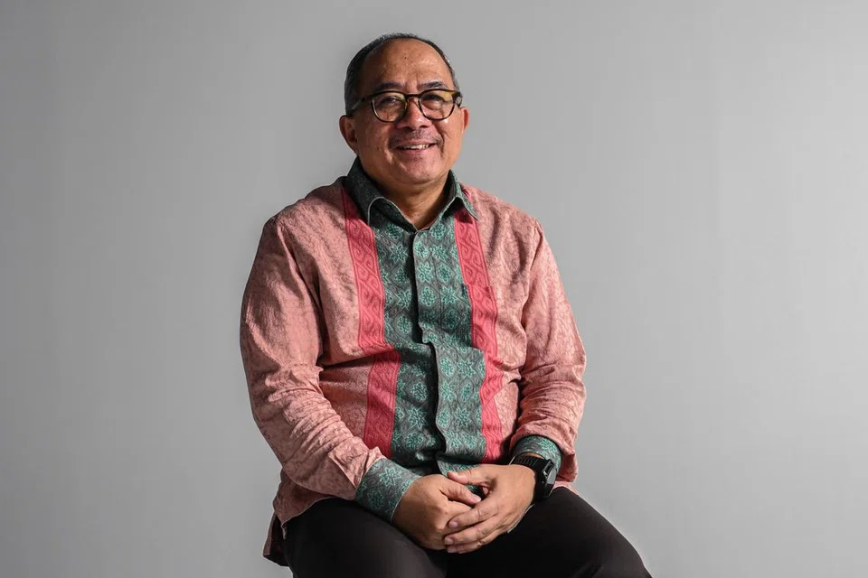 Dalam meratapi korban jiwa dan kemusnahan di Aceh, Duta Besar Indonesia ke Singapura, Encik Suryo Pratomo, berkata tsunami membantu menamatkan konflik antara Kumpulan Gerakan Aceh Merdeka (GAM) dengan pemerintah Indonesia, selain memperkukuh Badan Meteorologi, Klimatologi dan Geofizik (BMKG) yang ditugaskan memantau kejadian bencana di negara itu.