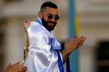 JADI PILIHAN: Selepas memenangi Liga Juara-Juara dan menjadi penjaring terbanyak pertandingan itu dan juga Ligue 1 Perancis, Karim Benzema menjadi pilihan utama untuk dinobat pemenang Ballon d'Or tahun ini. - Foto AFP