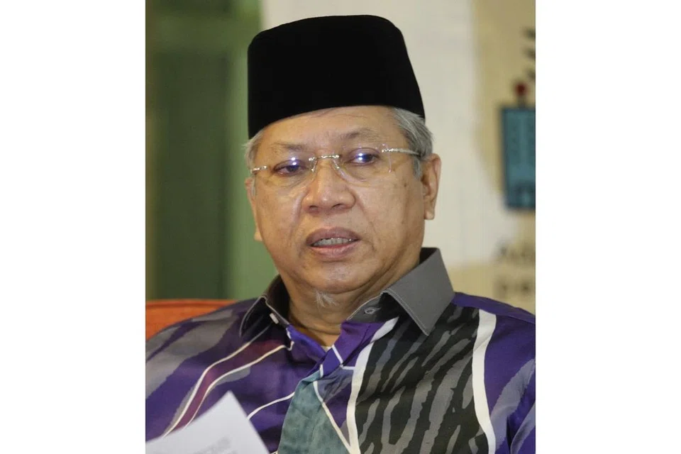 DIGUGUR: Tan Sri Annuar Musa, Datuk Seri Dr Shahidan Kassim, Datuk Seri Dr Adham Baba dan Datuk Seri Halimah Saddique digugurkan sebagai calon Pilihan Raya Umum (PRU) ke-15. - Foto-foto fail