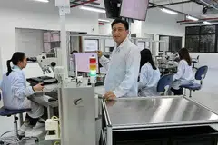 PERTINGKAT PRODUKTIVITI, KEKALKAN PEKERJA: Bagi SME ini, Feinmetall Singapore Pte Ltd, automasi ialah peluang mengekalkan dan meningkatkan kakitangan untuk menambah produktivi. - Foto FEINMETALL SINGAPORE PTE LTD