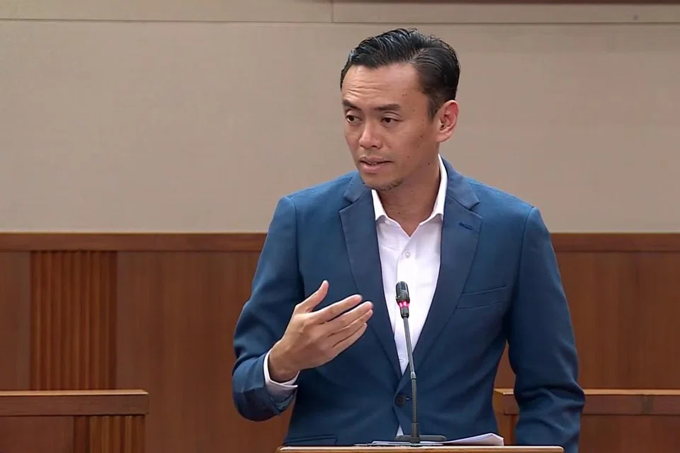 Anggota Parlimen (AP) Dr Wan Rizal Wan Zakariah (GRC Jalan Besar) bertanya tentang langkah yang sedang diambil Kementerian Pendidikan (MOE) untuk menangani kesan peningkatan perbelanjaan tuisyen terhadap ekuiti pendidikan, khususnya bagi pelajar daripada isi rumah berpendapatan rendah.