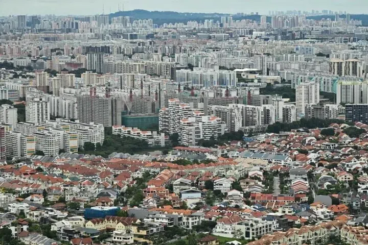 Bilangan penghuni mula dinaikkan pada 22 Januari 2024 dan pada asalnya dijadual berakhir pada 31 Disember 2026.