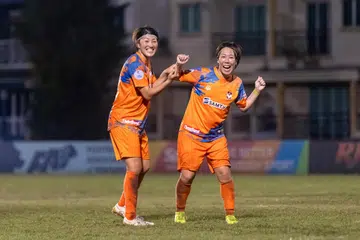 bola sepak, Liga Perdana Wanita (WPL), Albirex Niigata, Ruriko Takashima, Manami Fukuzawa