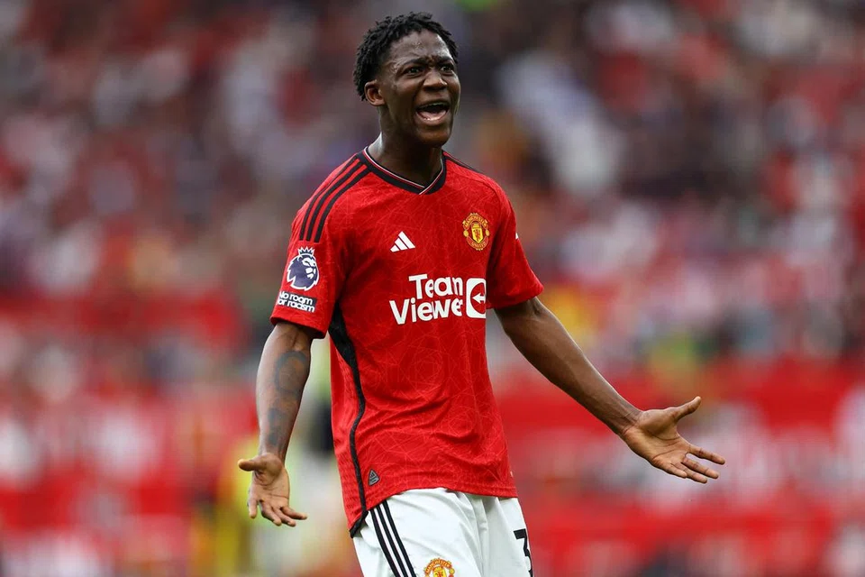 Bakat muda pasukan Manchester United, Kobbie Mainoo, 19 tahun, bermain seperti seorang yang cukup matang apabila mengawal bola di bahagian midfield sehingga membawa kejayaan buat pasukan itu.