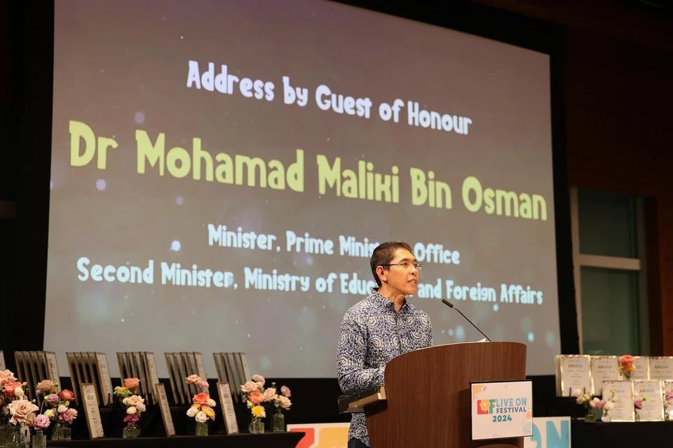 Dr Maliki Osman berkata bahawa pertandingan seni dan esei yang dianjurkan, ‘The Live On Festival’ (LOF), berjaya menggalakkan para peserta meluahkan pendapat mereka tentang pendermaan dan pemindahan organ.