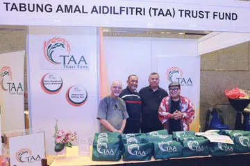 (Dari kiri) Pengurus Besar TAA, Encik Mohd Yahya Zakaria Attia; Duta TAA, Encik Mohd Anwar Tahar; Ketua Jawatankuasa EXCO TAA, Encik Najiib Sahib; dan Duta TAA, Cef Mel Dean; mengajak orang ramai bersama-sama menghulurkan derma dalam kempen, Sinaran Hati 2024, yang bakal berlangsung pada September 2024. 